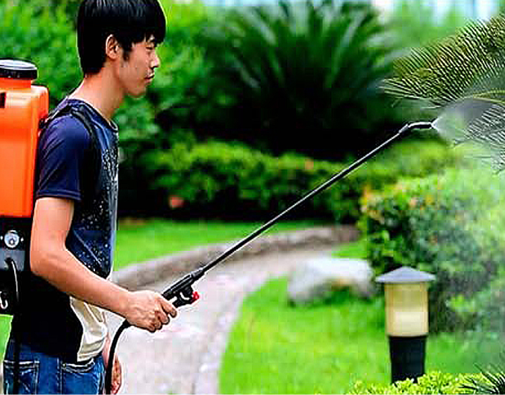 Portable Sprayer Unit of Aqua Tank by Duplex Cleaning Machines