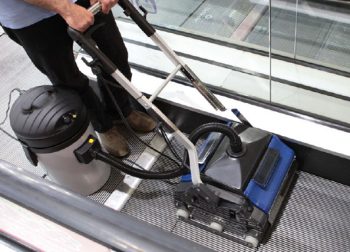 escalator-vacuum-attachment-05
