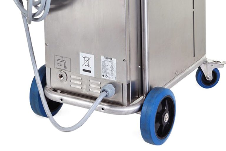 24/7 continuous steam for uninterrupted cleaning operations.