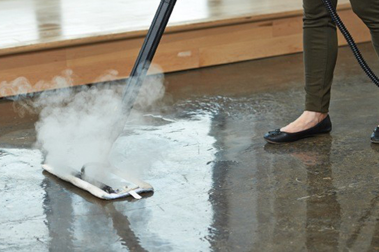 Image showcasing Duplex's range of cleaning equipment, ideal for general cleaning in restaurants and cafes, ensuring thorough hygiene and cleanliness.