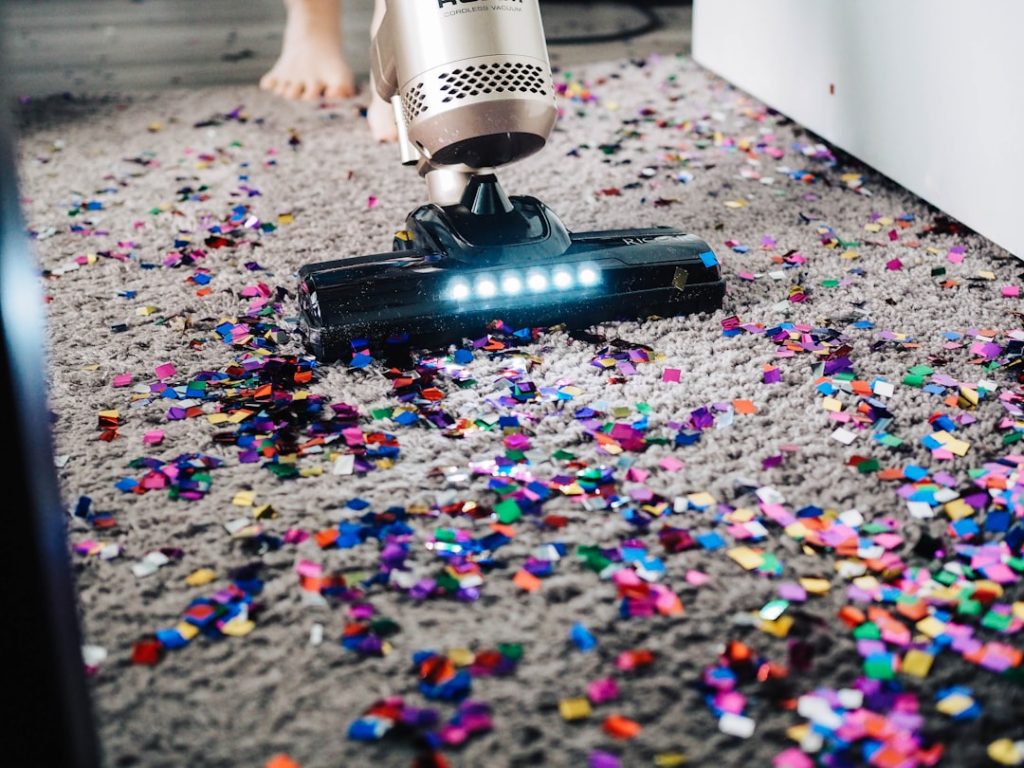 Photo Image: Floor Sweeper Nouns: Machine, Cleaning