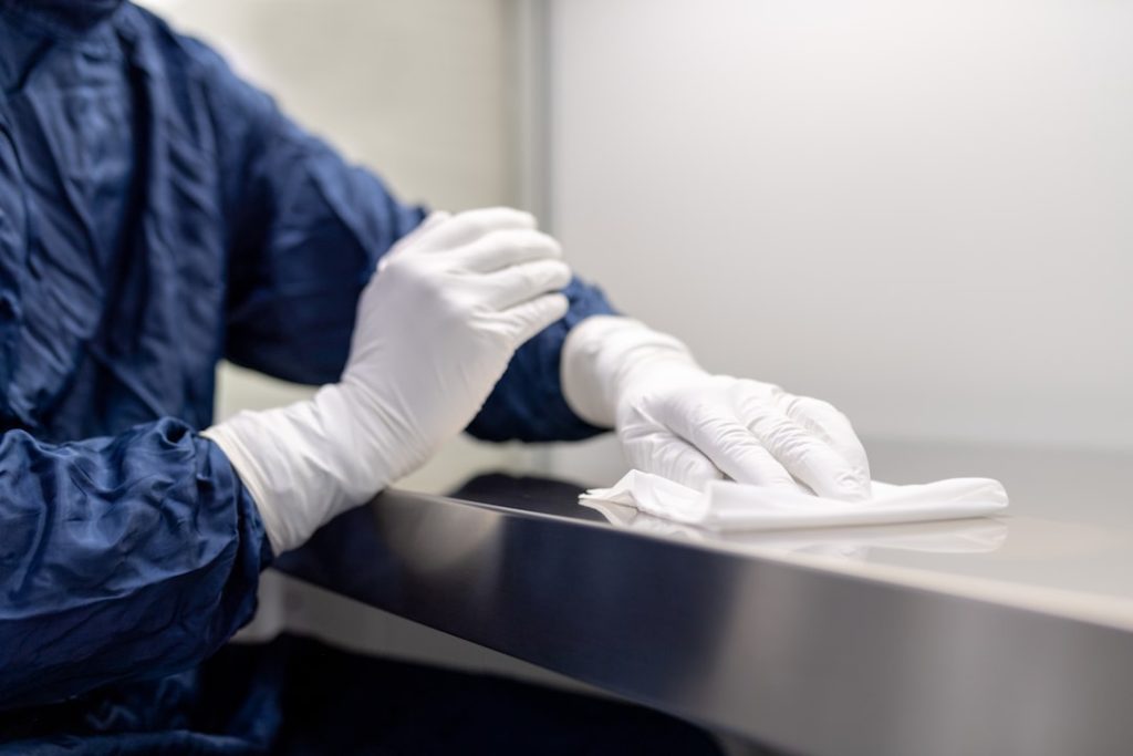 Photo cleaning equipment