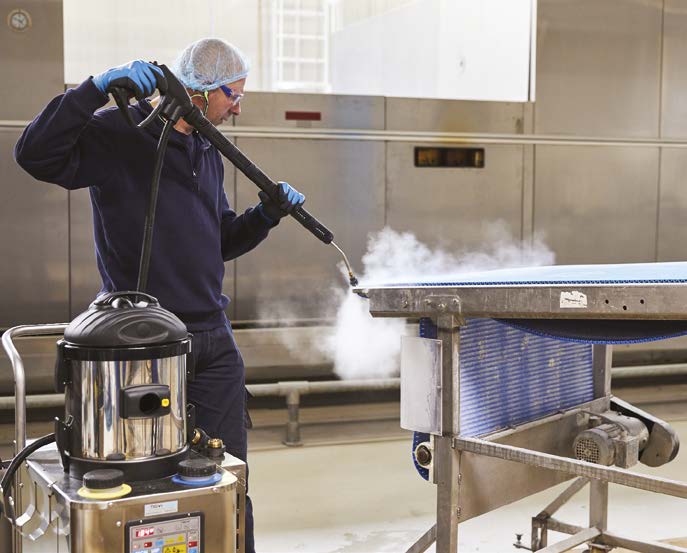 Industrial steam cleaning machine