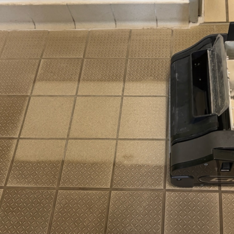Duplex 420 floor scrubber cleaning safety tile floor